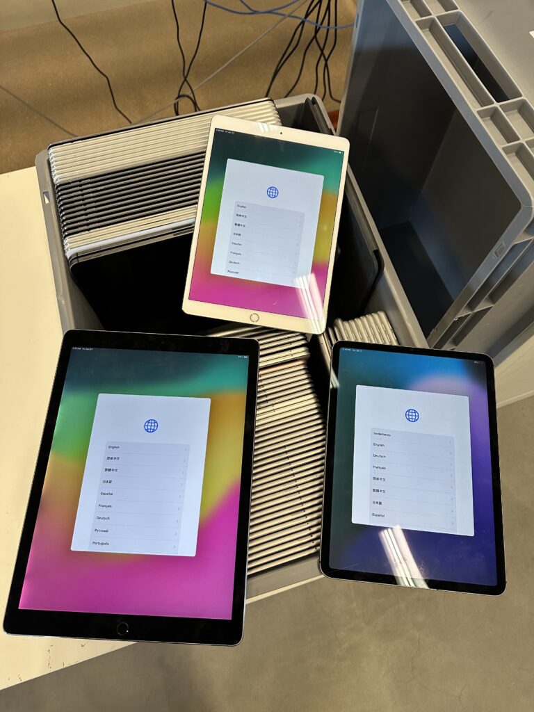 83x Tablet – Apple iPad – Used