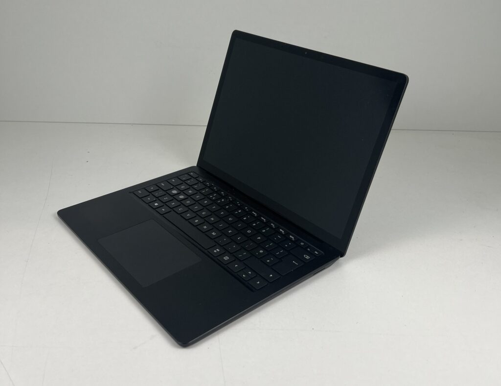 21X Surface Laptop 4 13.5 i7_1185G7 16GB RAM 256GB SSD Black UK
