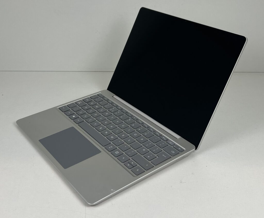 27X Microsoft Surface Laptop Go i5_1035G1 8GB RAM 128GB SSD UK Platinum